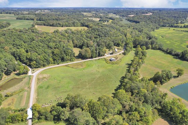 2128 N County Road 51, Somerset, OH 43783