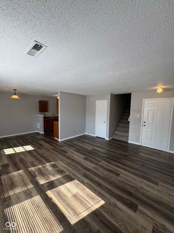 2431 Redland Lane, Indianapolis, IN 46217