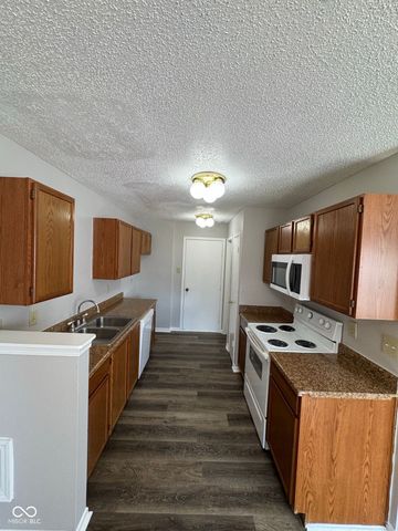 2431 Redland Lane, Indianapolis, IN 46217