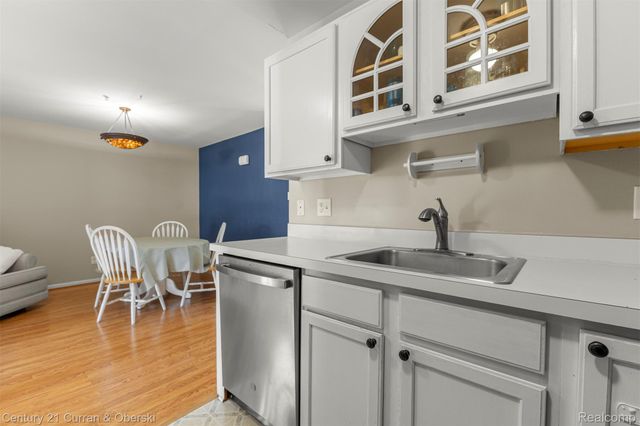 2868 Van Alstyne Street 22, Wyandotte, MI 48192