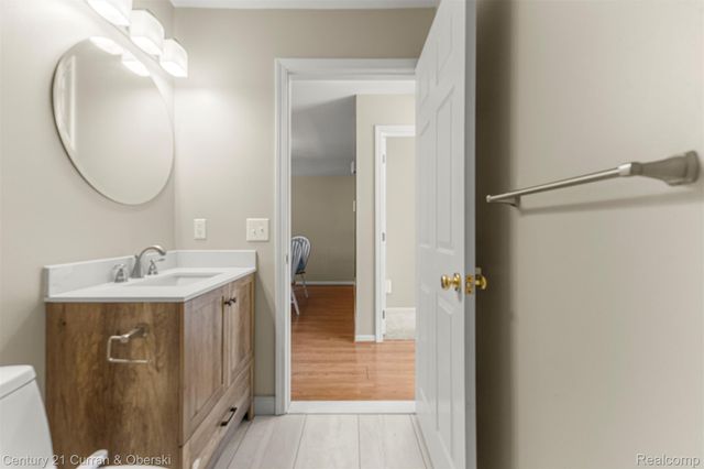 2868 Van Alstyne Street 22, Wyandotte, MI 48192