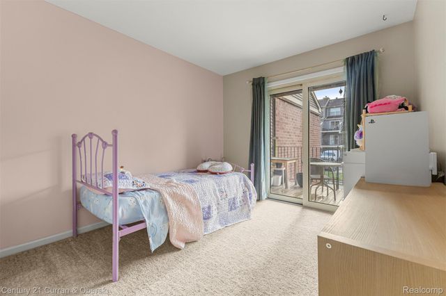 2868 Van Alstyne Street 22, Wyandotte, MI 48192