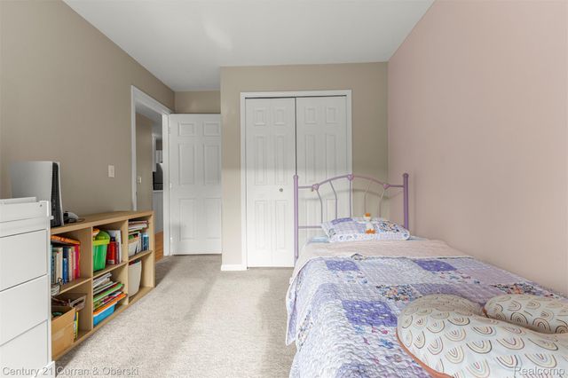2868 Van Alstyne Street 22, Wyandotte, MI 48192