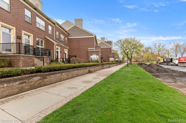 2868 Van Alstyne Street 22, Wyandotte, MI 48192