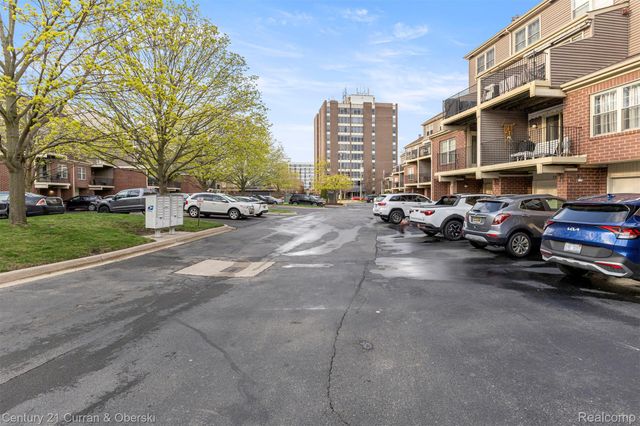 2868 Van Alstyne Street 22, Wyandotte, MI 48192