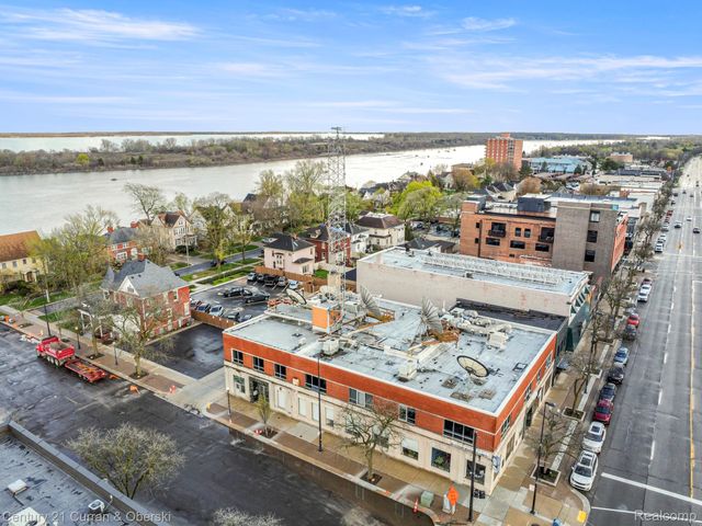 2868 Van Alstyne Street 22, Wyandotte, MI 48192