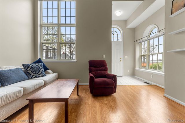 2868 Van Alstyne Street 22, Wyandotte, MI 48192