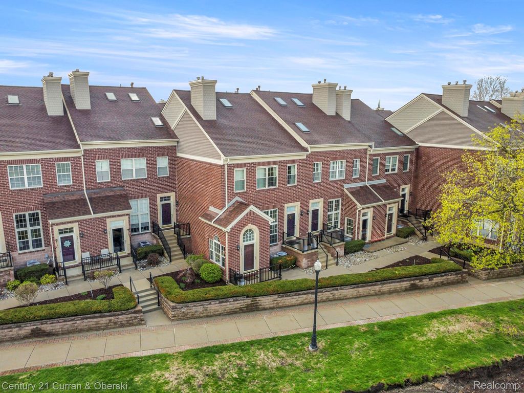 2868 Van Alstyne Street 22, Wyandotte, MI 48192