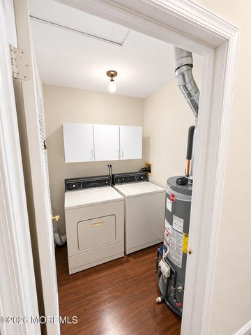 512 Woodbine Lane, Lakewood, NJ 08701