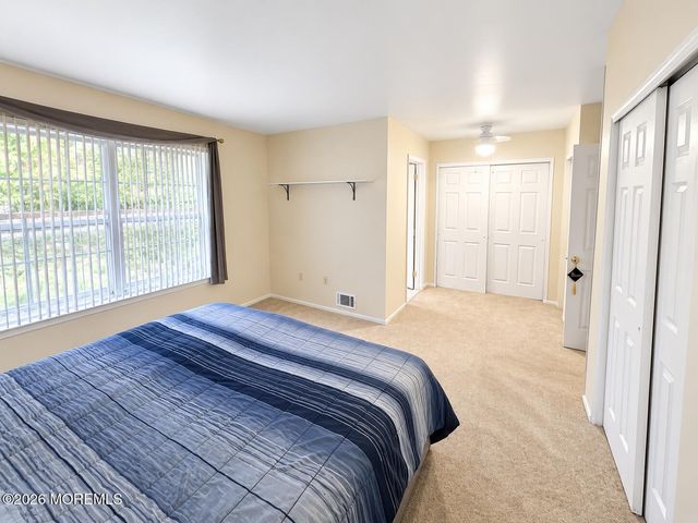 512 Woodbine Lane, Lakewood, NJ 08701