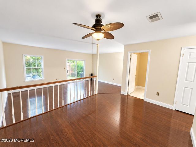 512 Woodbine Lane, Lakewood, NJ 08701