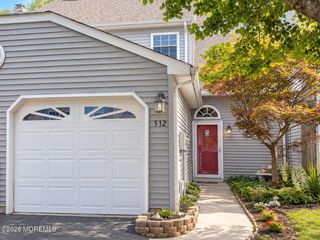 512 Woodbine Lane, Lakewood, NJ 08701