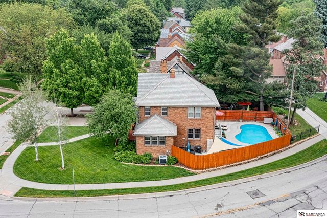 5043 Parker Street, Omaha, NE 68104