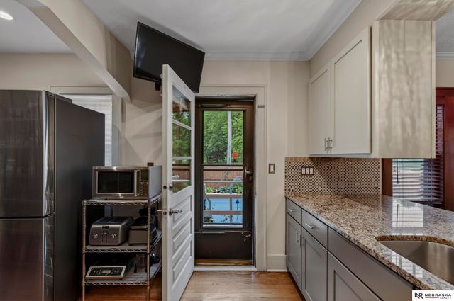 5043 Parker Street, Omaha, NE 68104
