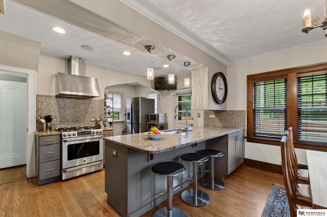 5043 Parker Street, Omaha, NE 68104