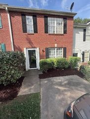 1314 Hollenbeck Lane, Riverdale, GA 30296