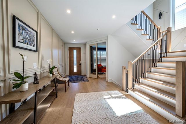 828 Cherokee Avenue, Royal Oak, MI 48067