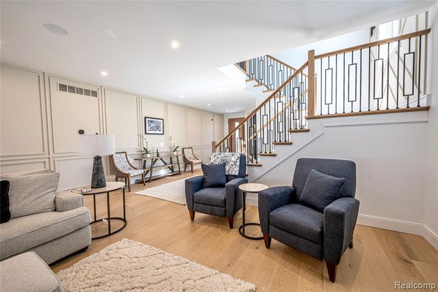 828 Cherokee Avenue, Royal Oak, MI 48067