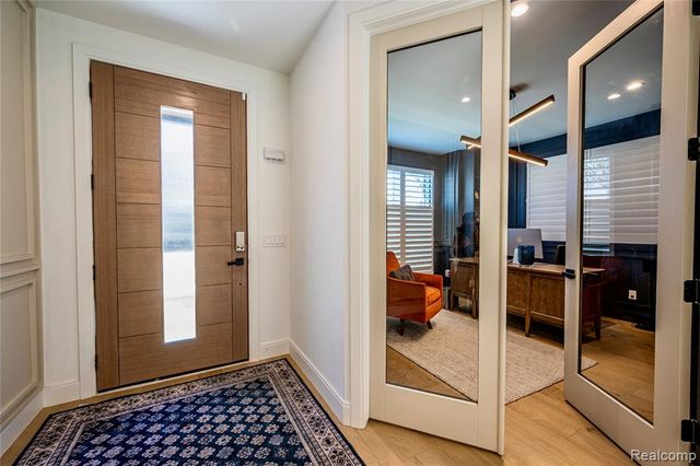 828 Cherokee Avenue, Royal Oak, MI 48067