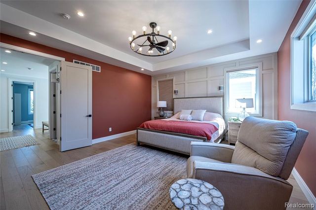 828 Cherokee Avenue, Royal Oak, MI 48067