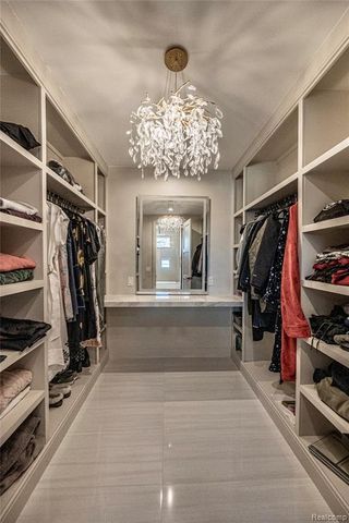 828 Cherokee Avenue, Royal Oak, MI 48067