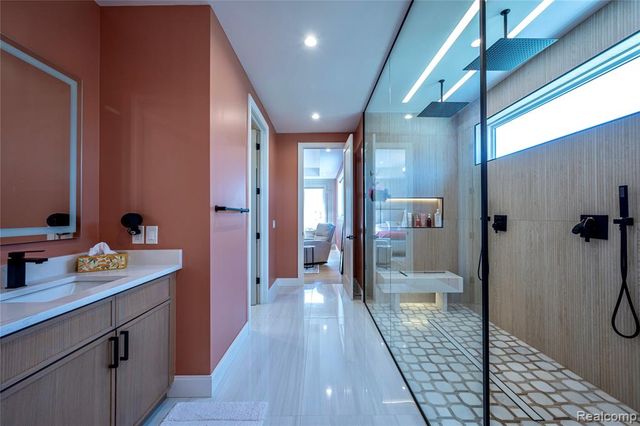 828 Cherokee Avenue, Royal Oak, MI 48067