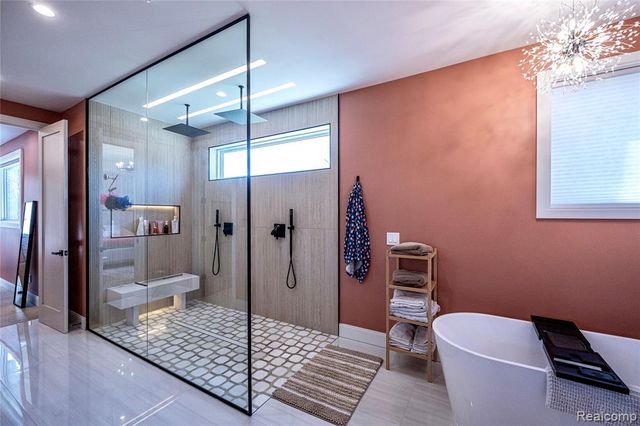 828 Cherokee Avenue, Royal Oak, MI 48067