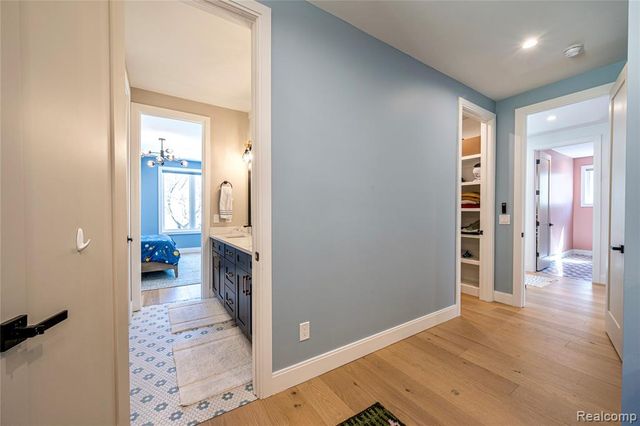 828 Cherokee Avenue, Royal Oak, MI 48067