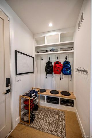 828 Cherokee Avenue, Royal Oak, MI 48067