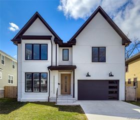 828 Cherokee Avenue, Royal Oak, MI 48067