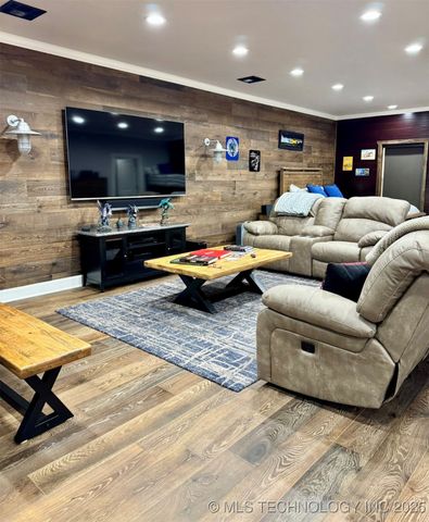 14 S 4289 Road, Porum, OK 74455