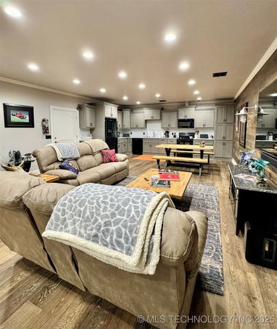 14 S 4289 Road, Porum, OK 74455