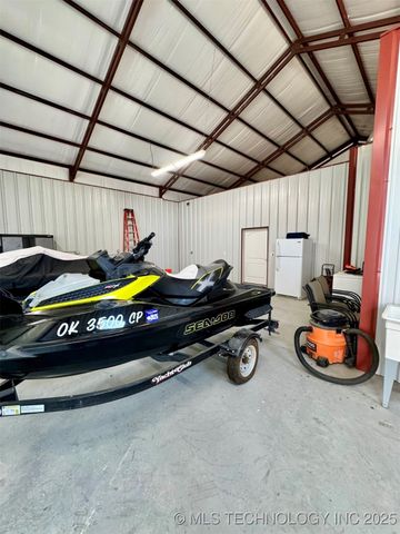 14 S 4289 Road, Porum, OK 74455