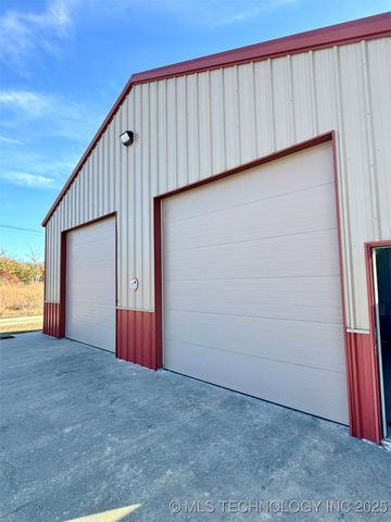 14 S 4289 Road, Porum, OK 74455