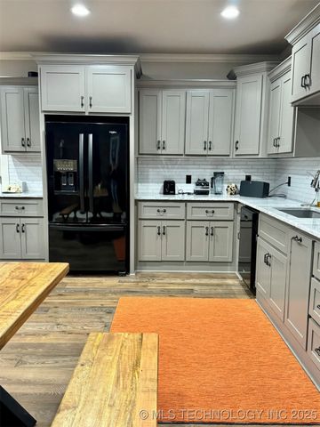 14 S 4289 Road, Porum, OK 74455