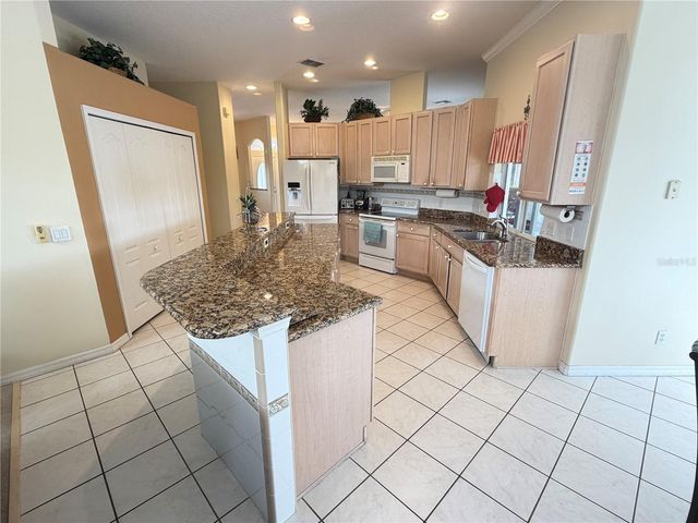 2734 WINDSORGATE LANE, Orlando, FL 32828