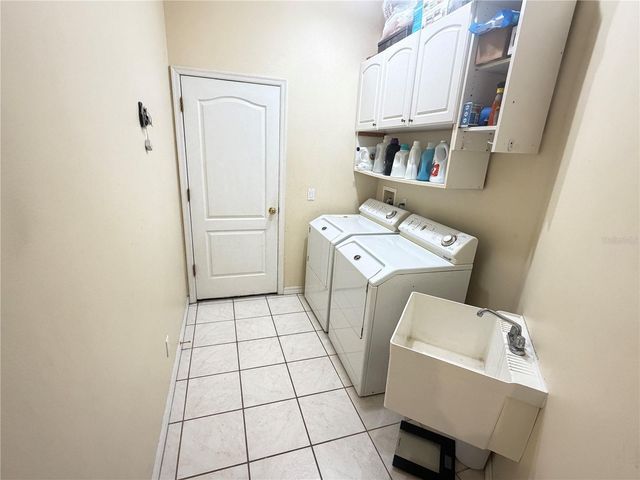 2734 WINDSORGATE LANE, Orlando, FL 32828