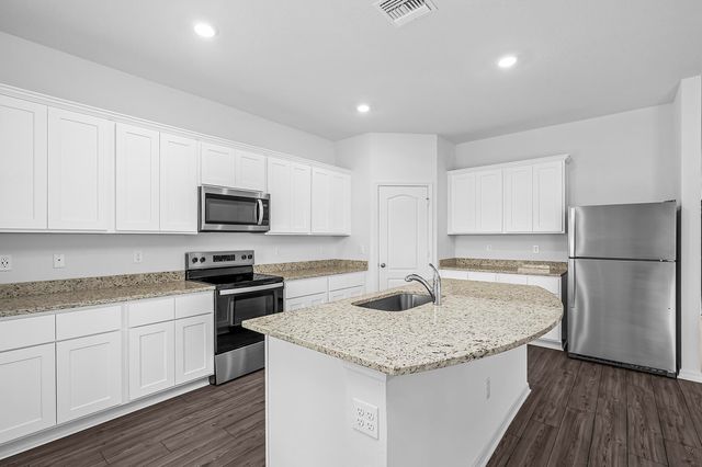 8585 101st Avenue, Vero Beach, FL 32967