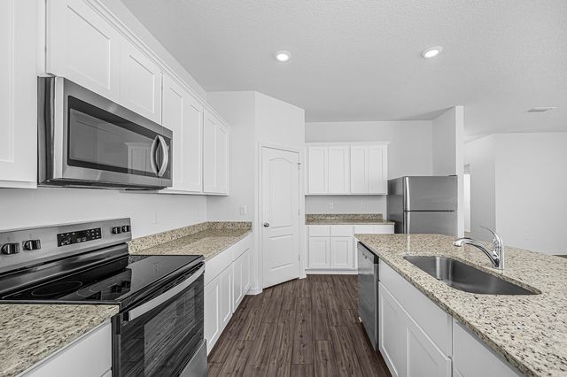 8585 101st Avenue, Vero Beach, FL 32967