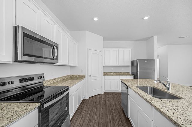 8585 101st Avenue, Vero Beach, FL 32967