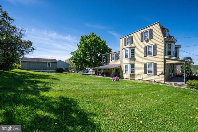 500 WINDSOR ST, Hamburg, PA 19526