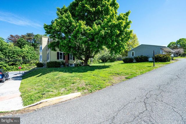 500 WINDSOR ST, Hamburg, PA 19526