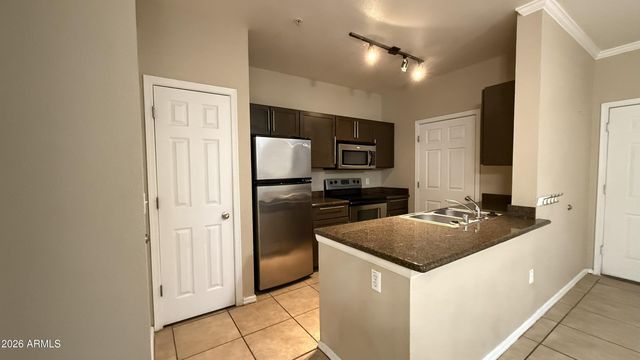 5345 E VAN BUREN Street 111, Phoenix, AZ 85008