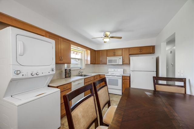 31036 Palomino Avenue, Warren, MI 48093