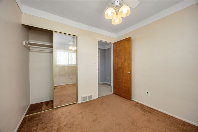 31036 Palomino Avenue, Warren, MI 48093