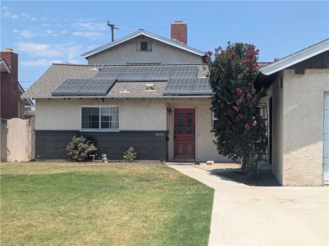 8252 Fontainbleau Way, Cypress, CA 90630