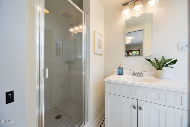 3033 Glen Avenue, Altadena, CA 91001