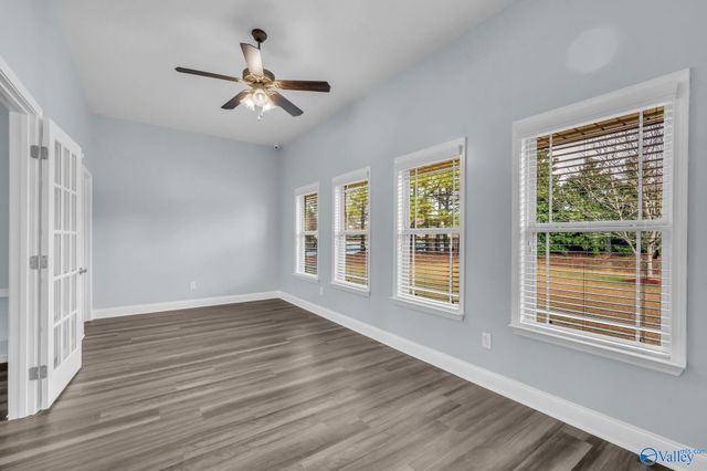 142 Harbor Glen Drive SW, Madison, AL 35756