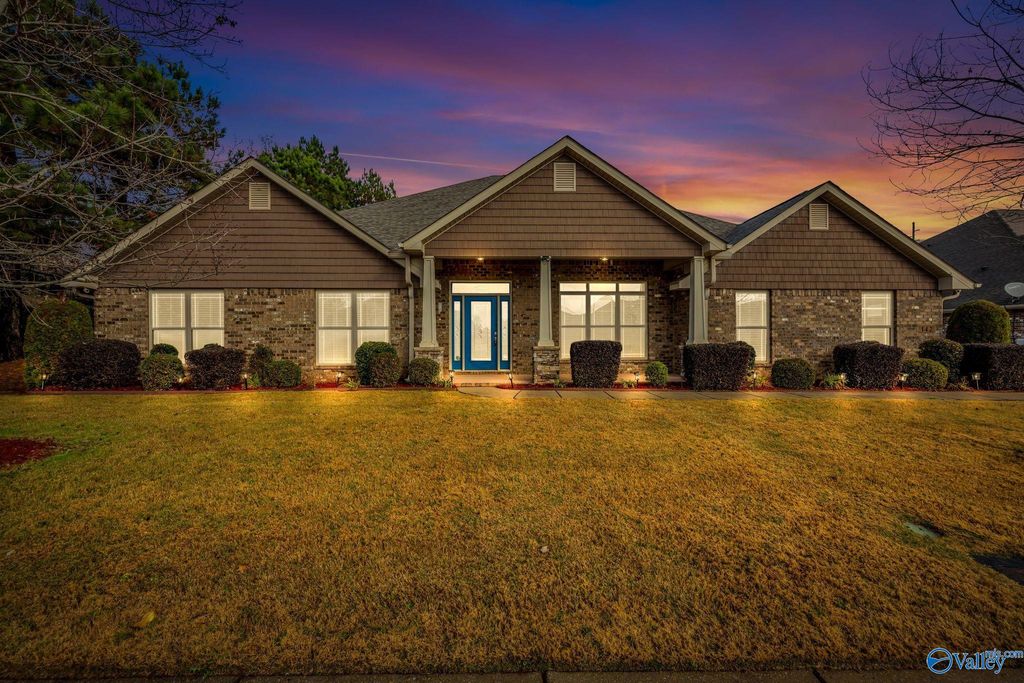 142 Harbor Glen Drive SW, Madison, AL 35756