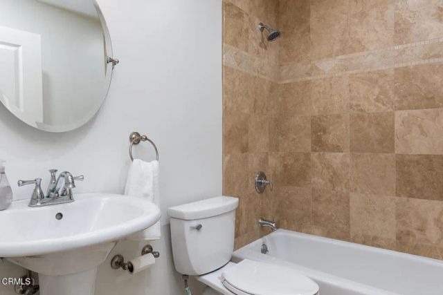 2217 Crescent Drive, Altadena, CA 91001